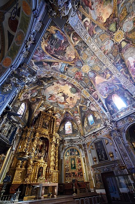 Altar and Bóveda of Church of San Nicolás de Bari in Valencia, Spain | © 2020 Tim Adams, CC BY 2.0