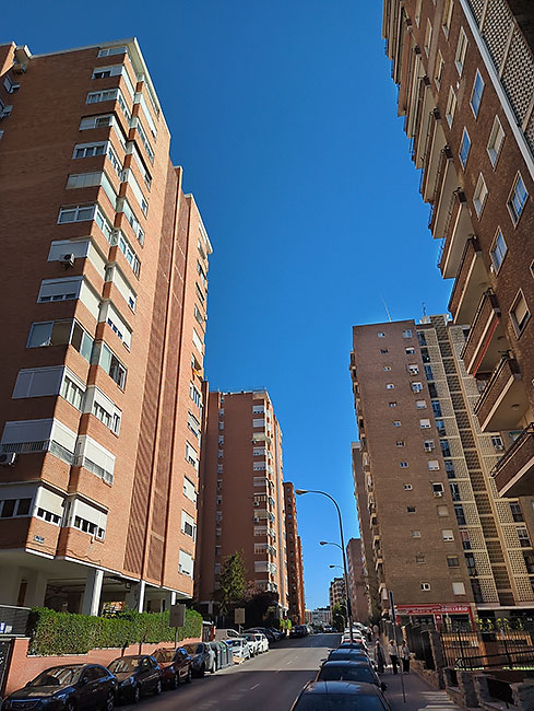 Calle de Fermín Caballero, near the Herrera Oria metro station